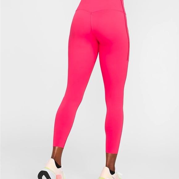 Nike Women's Pink Leggings with matching top - Picture 5 of 12